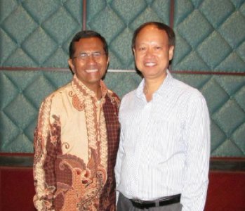 印尼国企部部长余世甘先生国家电力总公司总裁在雅加达与廖世明董事长会谈